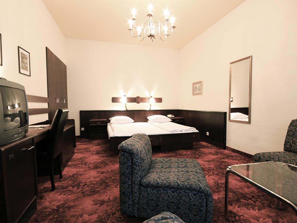 Fuerstenhof Hotel 3*
