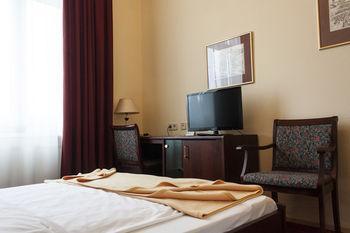 Fuerstenhof Hotel 3*