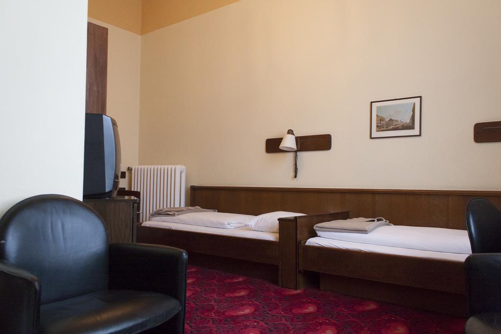 Fuerstenhof Hotel Wien